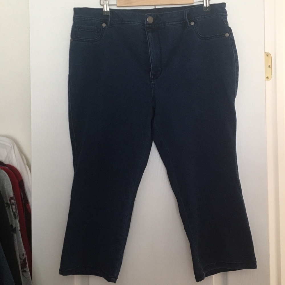 AVENUE Size 18 Denim Capri